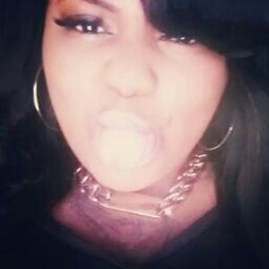 Meet your Posher, Tara